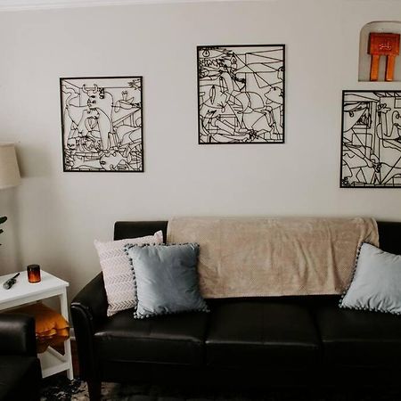 Cozy House Near Lake Erie, 10 Minutes To Downtown. كليفلاند المظهر الخارجي الصورة