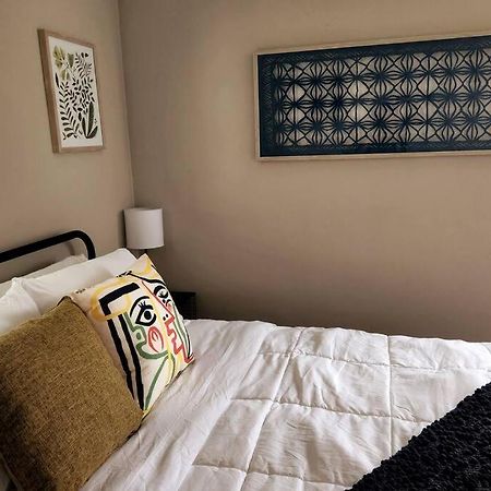 Cozy House Near Lake Erie, 10 Minutes To Downtown. كليفلاند المظهر الخارجي الصورة