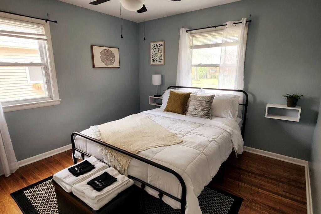 Cozy House Near Lake Erie, 10 Minutes To Downtown. كليفلاند المظهر الخارجي الصورة